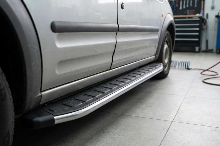 Ford Connect 2002–2006 Sidosteg Fullmond (2 st, aluminium) Image