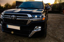 Toyota Land Cruiser 200 2007–2021 Framlyktor 2016+ (Executive) Höger (1 st) foto 6