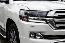 Toyota Land Cruiser 200 2007–2021 Framlyktor 2016+ (Executive) foto 1