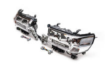 Toyota Land Cruiser 200 2007–2021 Framstrålkastare 2016+ (Standart) foto 5