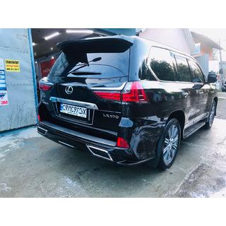 Ändkåpor till bakre stötfångare (2016+, 2 st) Lexus LX570/450d 2008–2022 foto 2