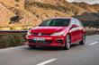 Test av prestandaversionen av halvkombin Volkswagen Golf GTI foto 9