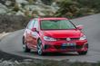Test av prestandaversionen av halvkombin Volkswagen Golf GTI foto 3