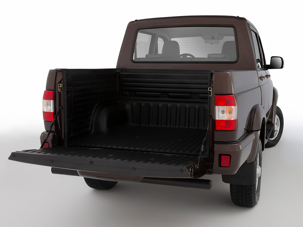 Test av den uppdaterade modellen UAZ Pikap