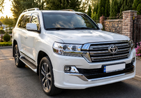 Toyota Land Cruiser 200 2007–2021 Bodykit 2016-2021 (Executive 2019) Vit färg foto 9