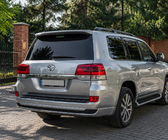 Toyota Land Cruiser 200 2007–2021 Bodykit 2016-2021 (Executive 2019) Vit färg foto 3