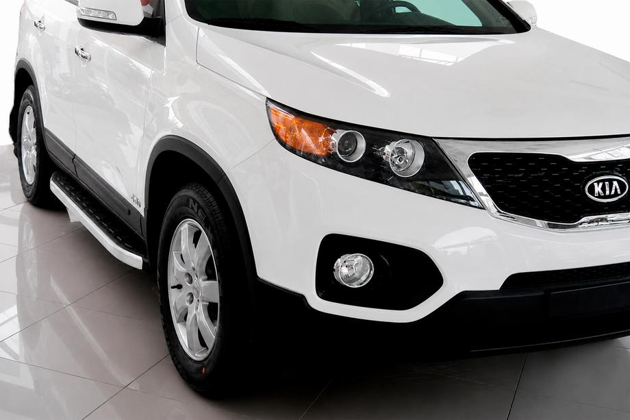 Kia Sorento II XM 2009–2014 Sidosteg Fullmond (2 st, aluminium) Image