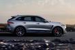 Upptrimmad version av den premiumcrossovern Jaguar F-Pace SVR foto 3