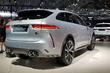 Upptrimmad version av den premiumcrossovern Jaguar F-Pace SVR foto 8