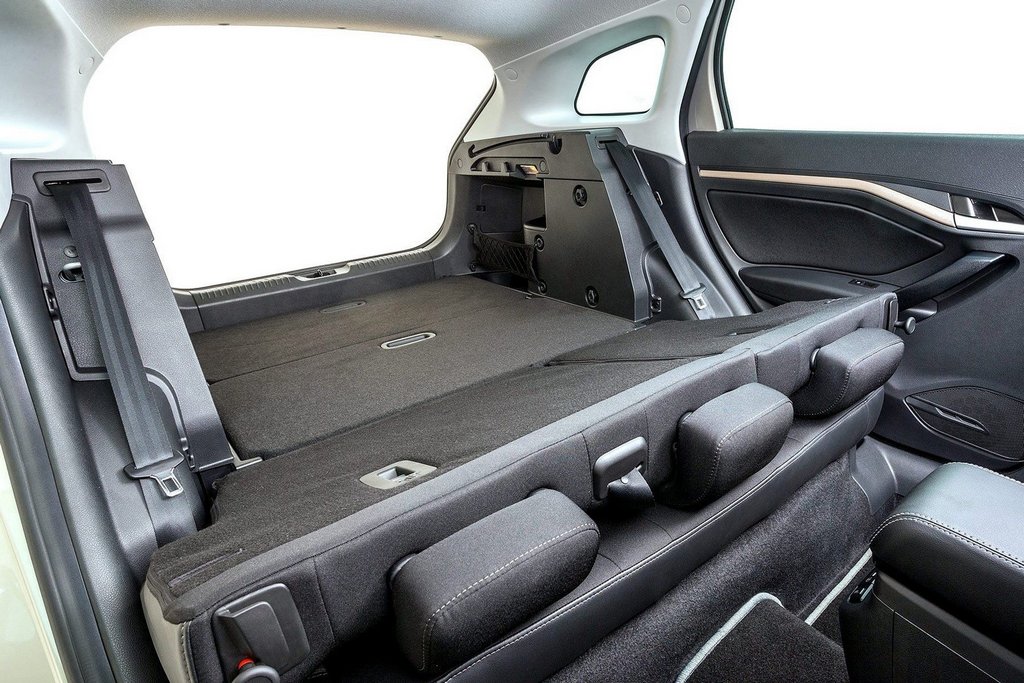 Test av kombin Lada Vesta SW