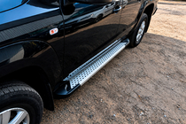 Volkswagen Amarok 2010–2022 Sidosteg Allmond Grey (2 st, aluminium) foto 1