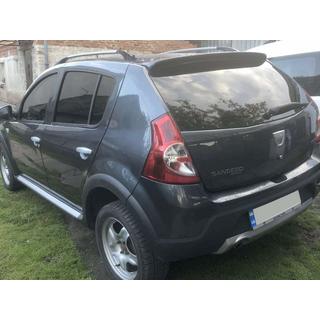Spoiler för lackering Dacia Sandero 2007–2013 foto 3
