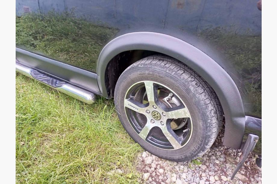 Volkswagen T5 Caravelle 2004–2010 Sats med lister och hjulhusbågar (11 delar) 1 dörr, lång hjulbas Foto 35
