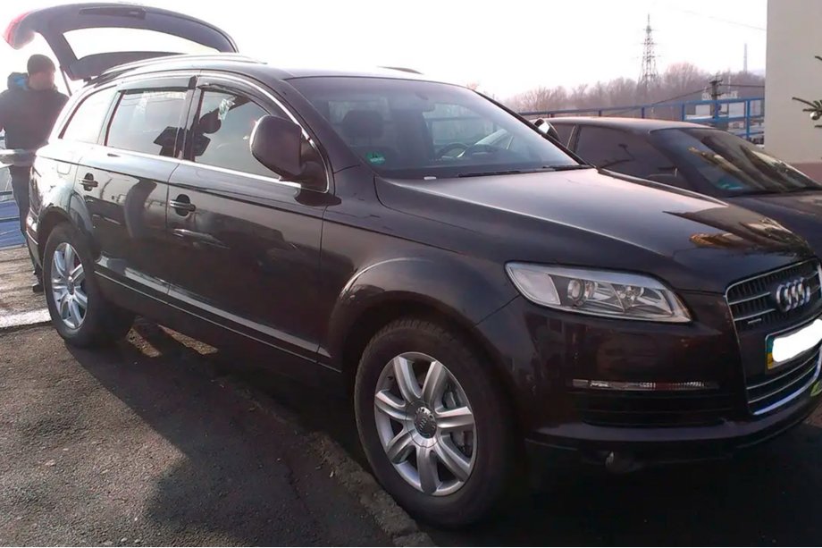 Audi Q7 2005–2015 Vindavvisare med kromlist (4 st, HIC) Foto 6