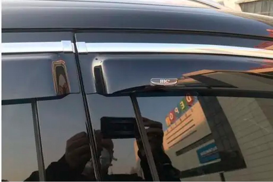Audi Q7 2005–2015 Vindavvisare med kromlist (4 st, HIC) Foto 8
