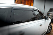 Audi Q7 2015–2026 Vindavvisare med kromlist (4 st, HIC) foto 3