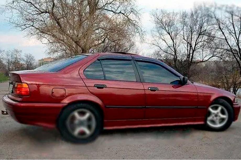 BMW 3-serien E36 1990–2000 Vindavvisare SD (4 st, HIC) Image