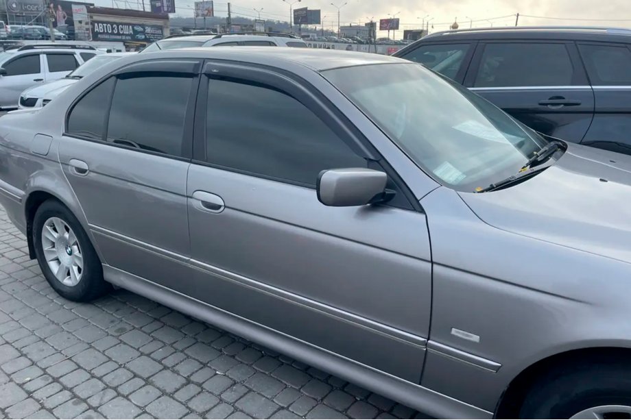 BMW 5-serie E39 1996–2003 Vindavvisare SD (4 st, HIC) Foto 6