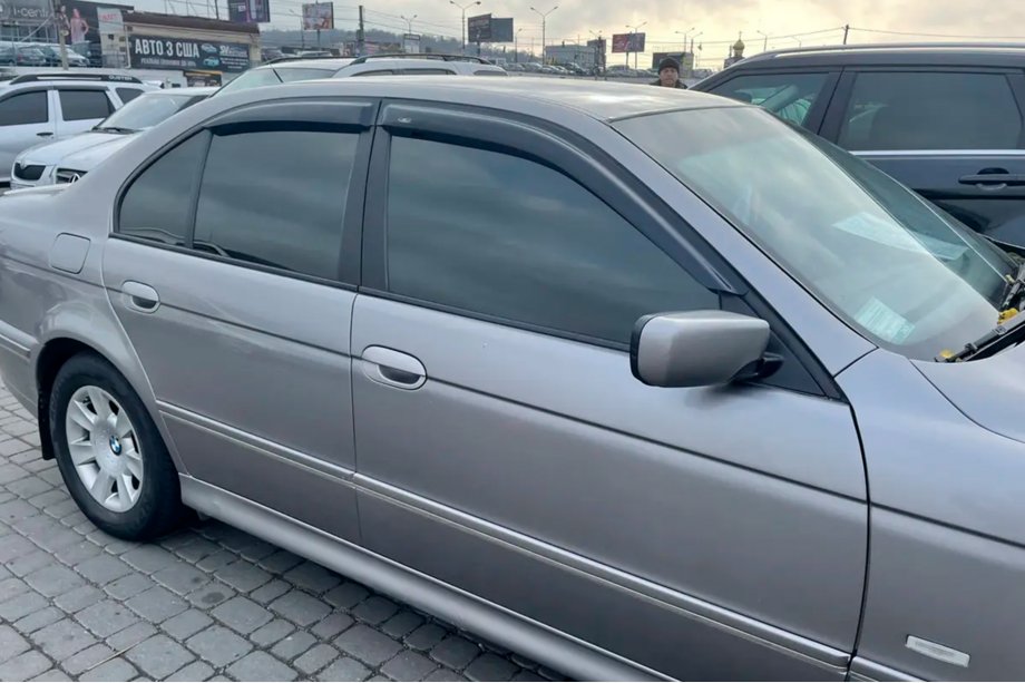 BMW 5-serie E39 1996–2003 Vindavvisare SD (4 st, HIC) Foto 7