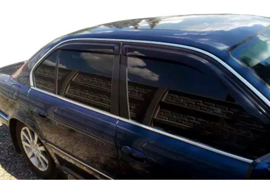 BMW 7-serien E38 1994–2001 Vindavvisare för sidorutor (4 st, HIC) Image