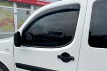 Fiat Doblo I 2005–2010 Vindavvisare för sidorutor (2 st, HIC) foto 4