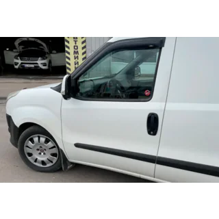 Vindavvisare för sidorutor (2 st, HIC) foto 2