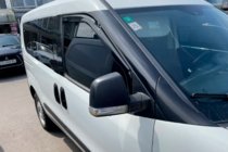 Fiat Doblo II 2010–2022 Insticksmonterade vindavvisare (2 st, HIC) foto 1