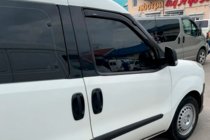 Fiat Doblo II 2010–2022 Insticksmonterade vindavvisare (2 st, HIC) foto 4