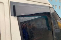 Ford Transit 2000–2014 Vindavvisare för sidorutor (2 st, HIC) foto 7