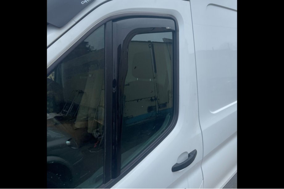 Ford Transit 2014– Insticksmonterade vindavvisare (2 st, HIC) Foto 6