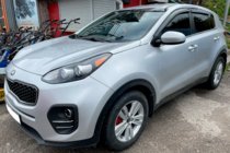 Kia Sportage 2015–2021 Vindavvisare för sidorutor (4 st, HIC) foto 1