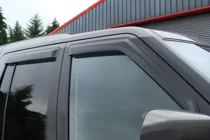 Land Rover Discovery III 2004–2009 Vindavvisare för sidorutor (4 st, HIC) foto 6
