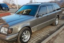 Mercedes E-class W124 1984–1997 Vindavvisare SW (4 st, HIC) foto 4
