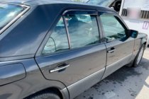 Mercedes E-class W124 1984–1997 Vindavvisare SD (4 st, HIC) foto 4