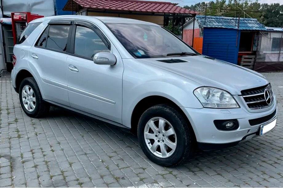 Mercedes ML W164 2005–2011 Vindavvisare för sidorutor (4 st, HIC) Foto 7