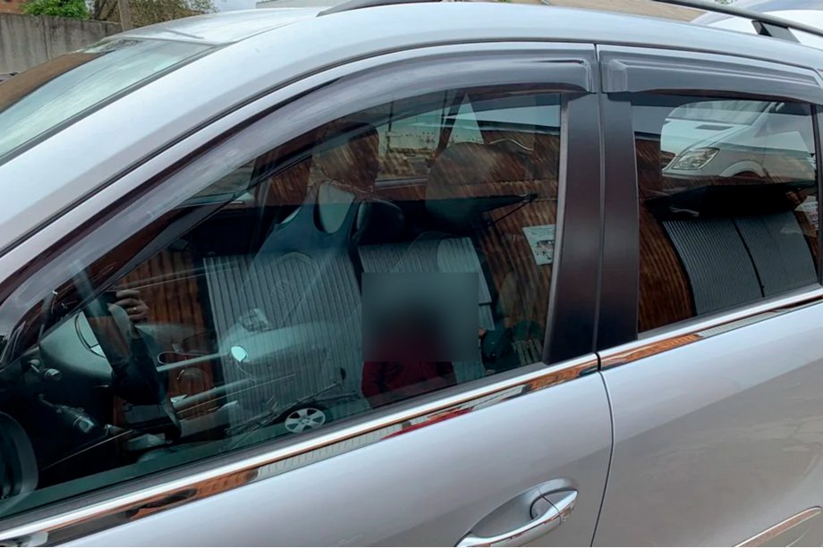 Mercedes ML W164 2005–2011 Vindavvisare för sidorutor (4 st, HIC) Foto 11