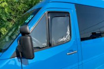 Mercedes Sprinter W901/902/903/904/905 1995–2006 Insticksmonterade vindavvisare (2 st, HIC) foto 1