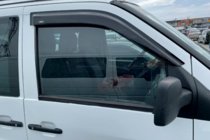 Mercedes Vito W638 1996–2003 Vindavvisare för sidorutor (2 st, HIC) foto 3