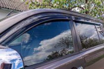 Mitsubishi Pajero Sport 2008–2015 Vindavvisare för sidorutor (4 st, HIC) foto 2