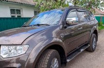 Mitsubishi Pajero Sport 2008–2015 Vindavvisare för sidorutor (4 st, HIC) foto 3