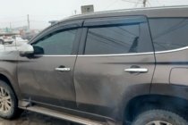 Mitsubishi Pajero Sport 2015– Vindavvisare för sidorutor (4 st, HIC) foto 2