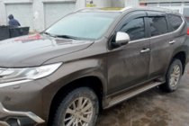 Mitsubishi Pajero Sport 2015– Vindavvisare för sidorutor (4 st, HIC) foto 3