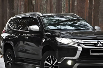 Mitsubishi Pajero Sport 2015– Vindavvisare för sidorutor (4 st, HIC) foto 7