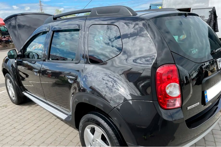 Renault Duster 2008–2017 Vindavvisare för sidorutor (4 st, HIC) Foto 3