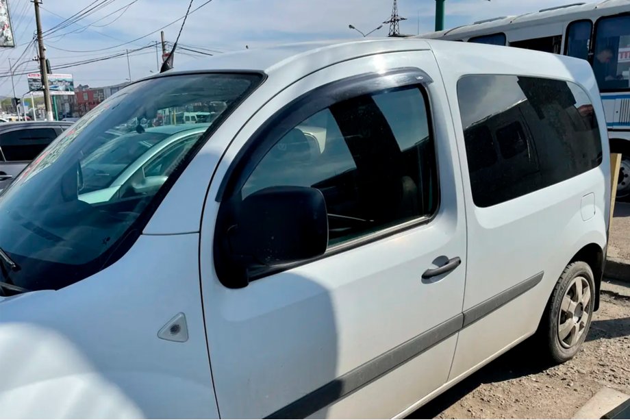 Renault Kangoo 2008–2020 Vindavvisare för sidorutor (2 st, HIC) Image