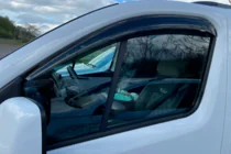 Renault Trafic 2015– Vindavvisare för sidorutor (2 st, HIC) foto 8