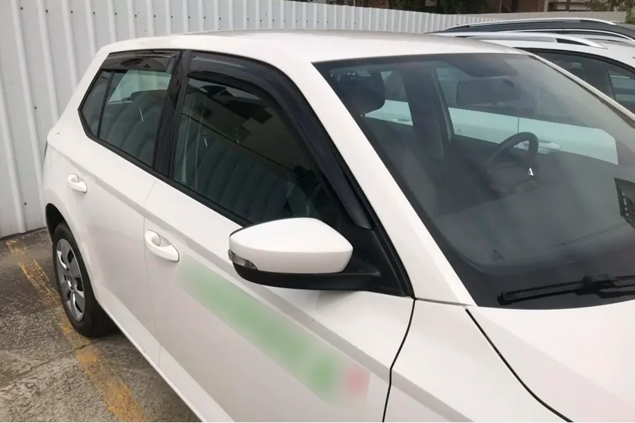 Skoda Fabia 2014–2021 Vindavvisare för sidorutor HB (4 st, HIC) Image