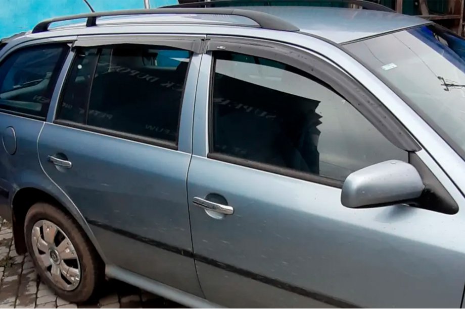 Skoda Octavia I Tour A4 1996–2010 Vindavvisare SW (4 st, HIC) Foto 3