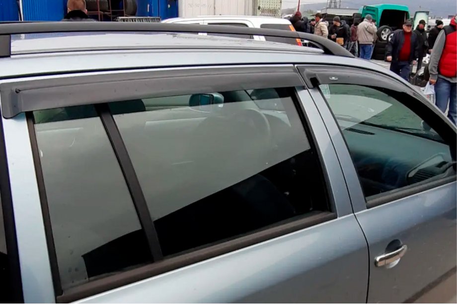 Skoda Octavia I Tour A4 1996–2010 Vindavvisare SW (4 st, HIC) Foto 1