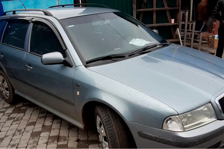 Skoda Octavia I Tour A4 1996–2010 Vindavvisare SW (4 st, HIC) Foto 4